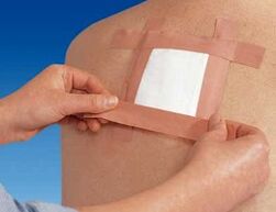 Použití terapeutické náplasti na bolesti zad